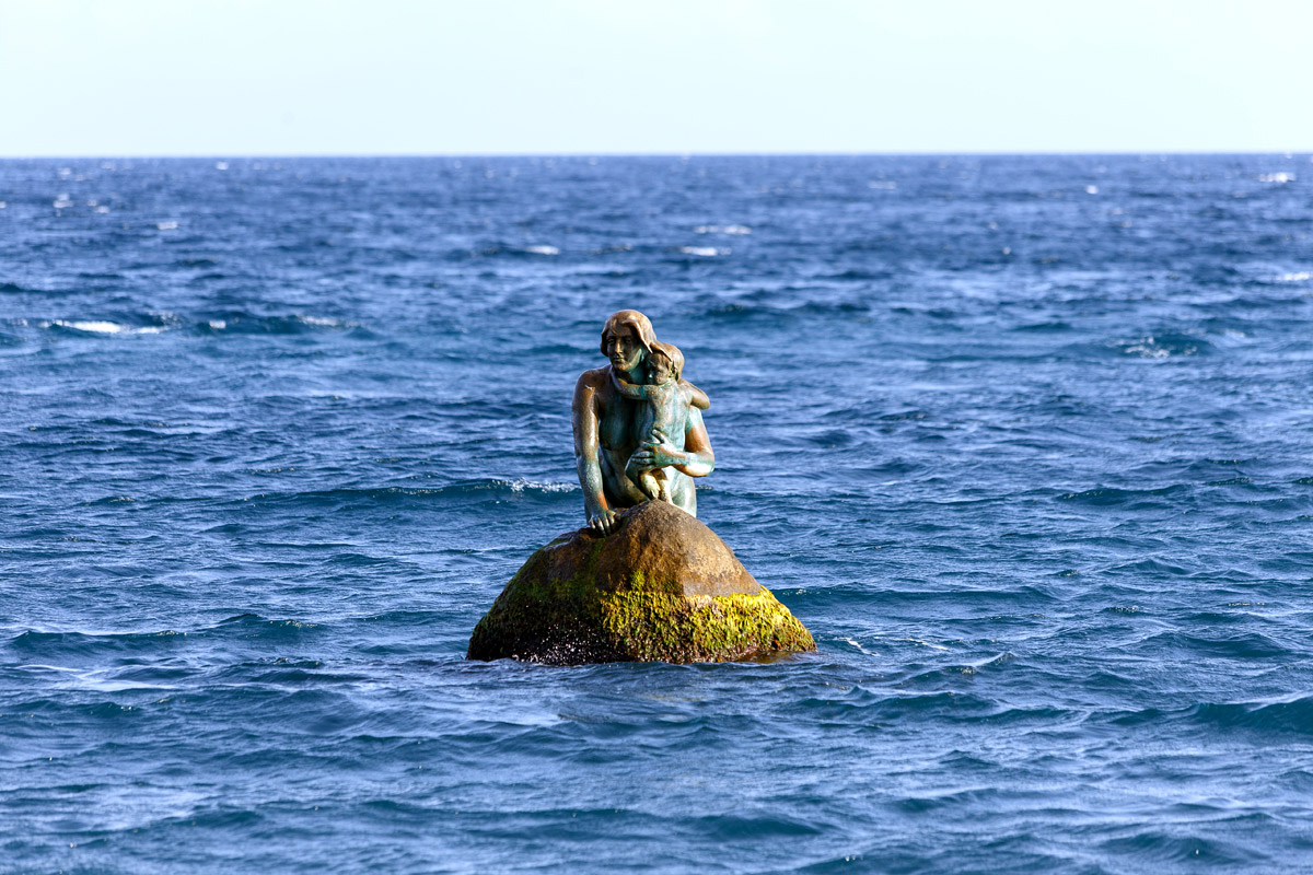 Скульптура «Русалка в море» (Мисхор)