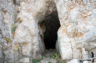 Пещера Иограф (Ялтинская яйла)