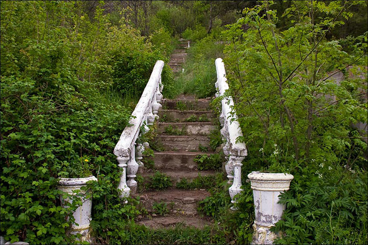 Кизилташский монастырь. Лестница