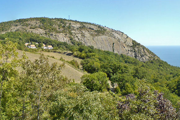 Гора Кастель