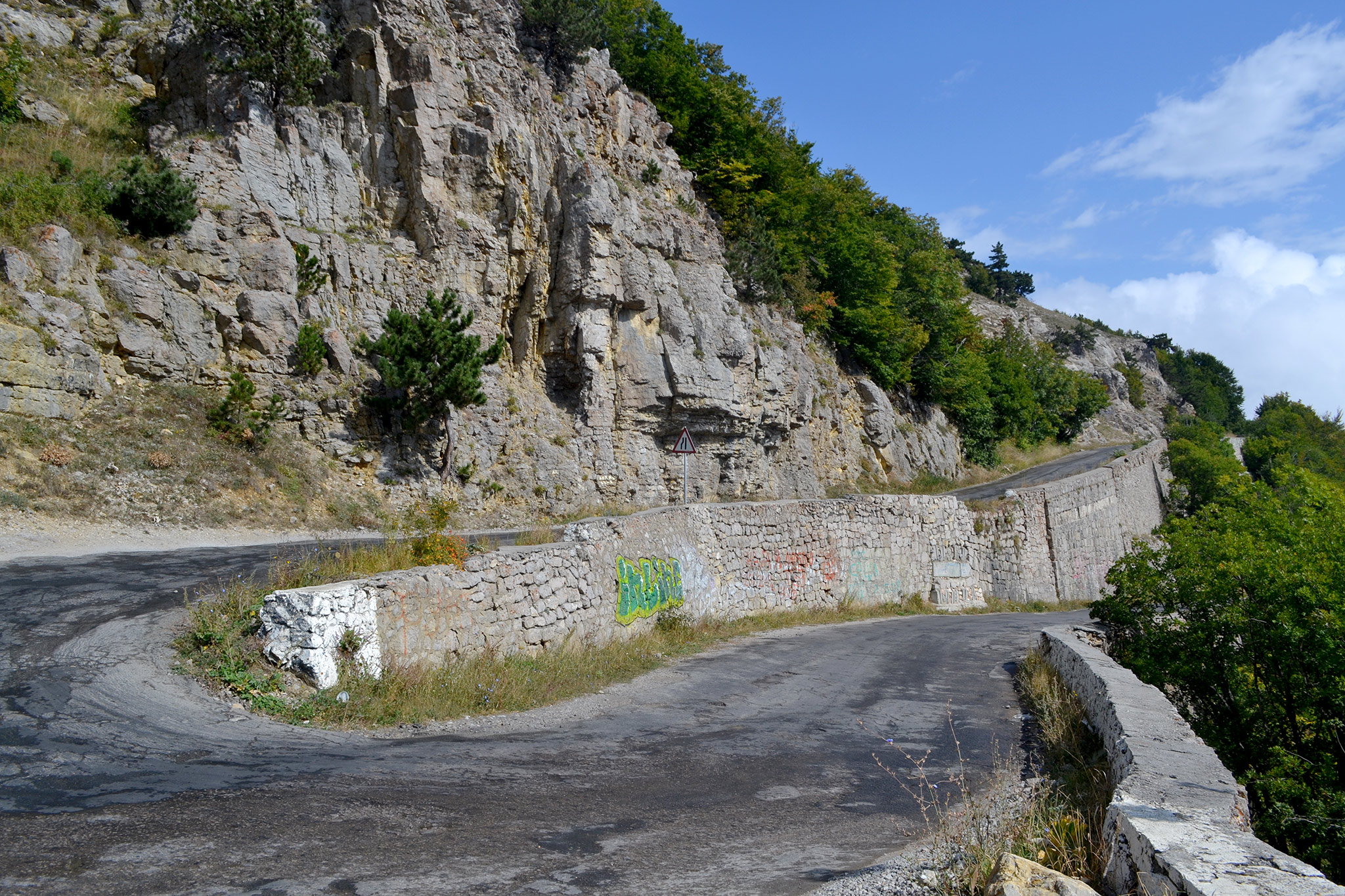 Серпантин на ай Петри в Крыму