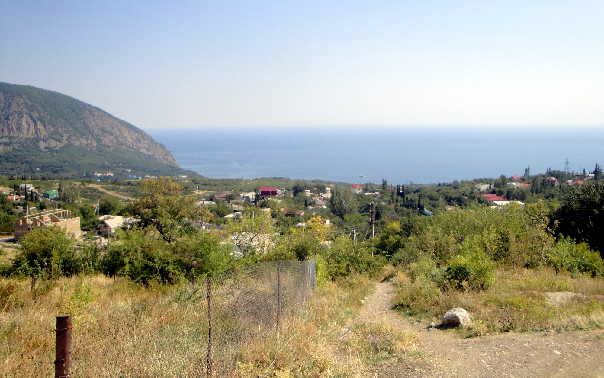 Краснокаменка, поселок (Большая Ялта) — путеводитель по отдыху в Крыму