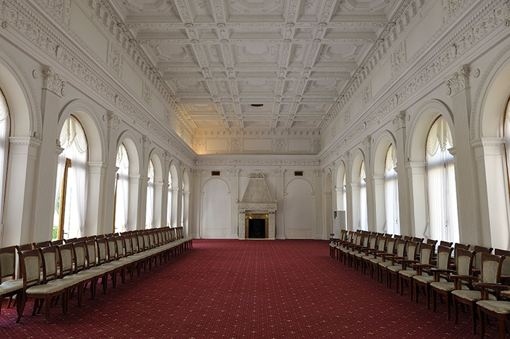 Белый зал (Ливадийский дворец)