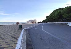 Западная набережная в Алуште (в сторону Профессорского уголка)