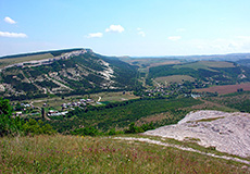 Альминская долина. Прямо внизу — с. Малиновка