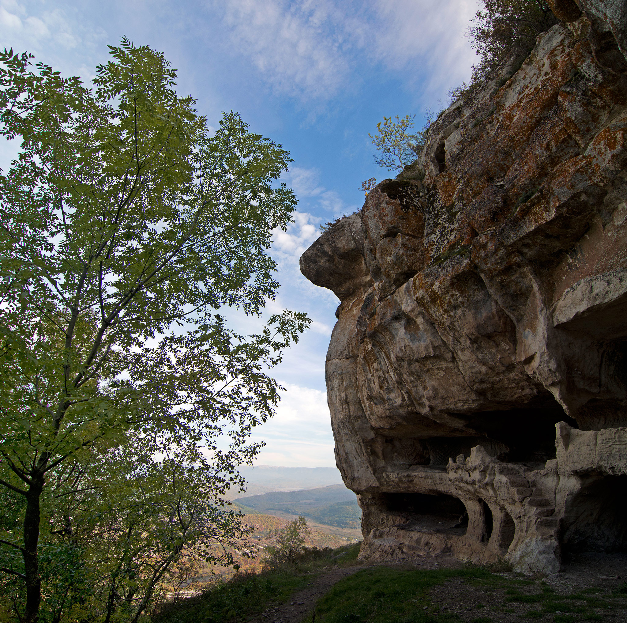 Пещерный город тепе кермен фото