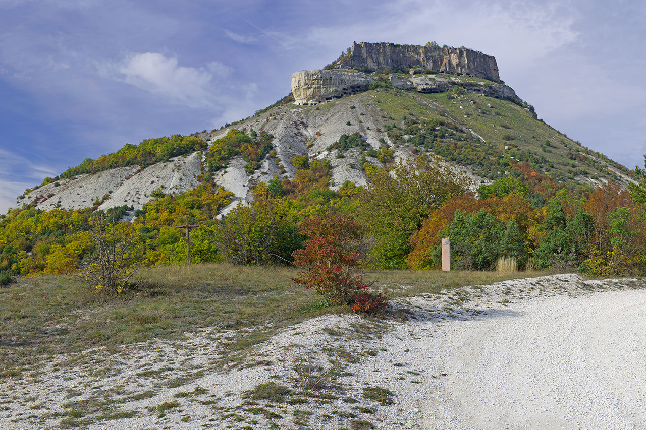 Пещерный город тепе кермен фото