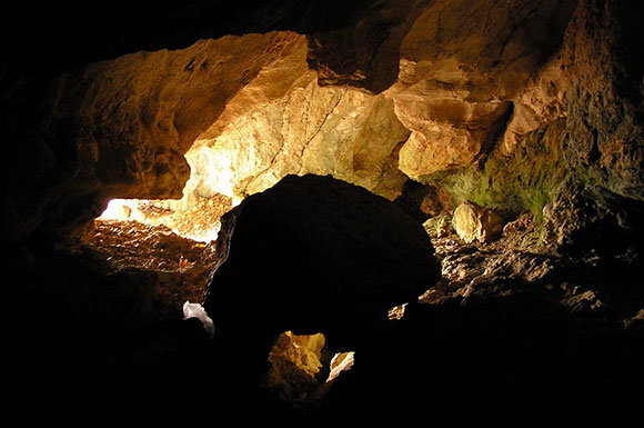 Пещера Алешина вода