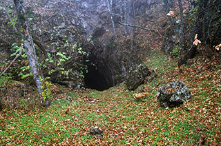 Сюндюрлю-Коба (Потухшая пещера)