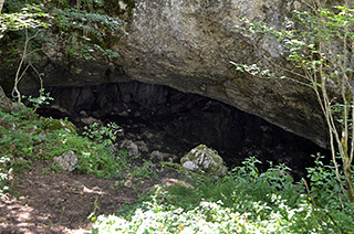 Татьянина пещера (грот)