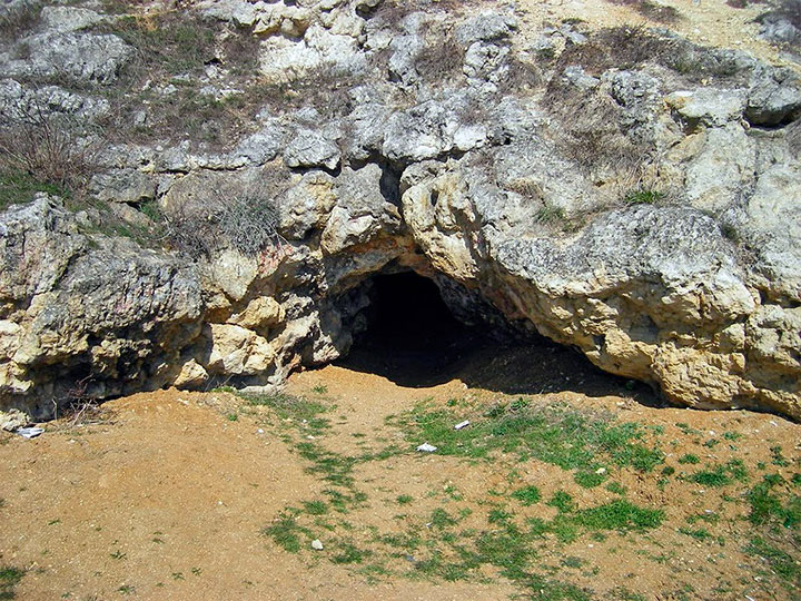 Алимова пещера (Симферополь)