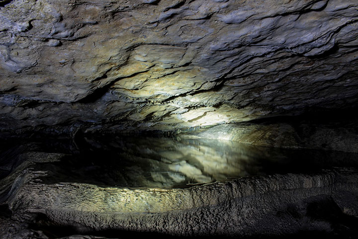 Данильча-Коба (пещера-грот). Озеро