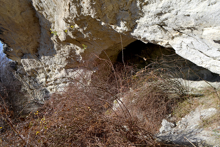 Кобази (пещера)