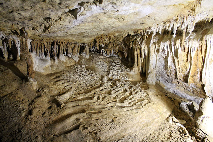Мраморная пещера (Чатыр-Даг)