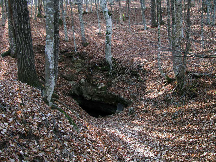 Партизанская пещера