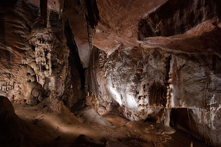 Юбилейная пещера (Караби-яйла)