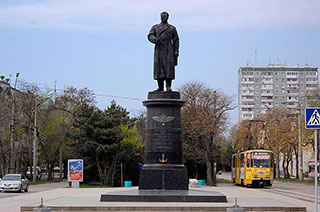 Памятник Токареву (Евпатория)