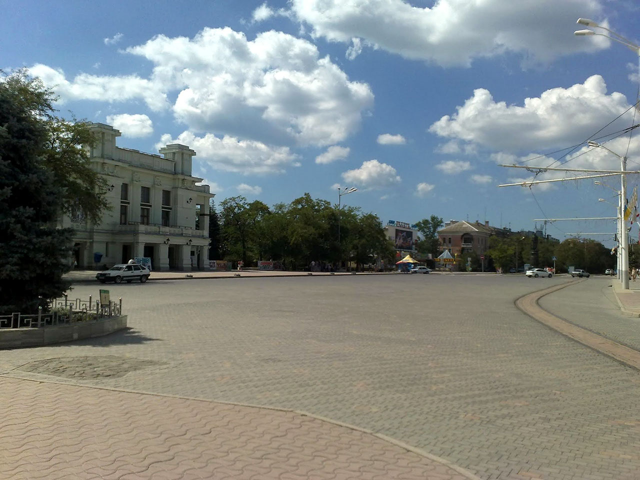 Театральная площадь Евпатория. Сквер театральный Евпатория. Театральная площадь Евпатория .львы. Площадь Евпаторийского городского округа.