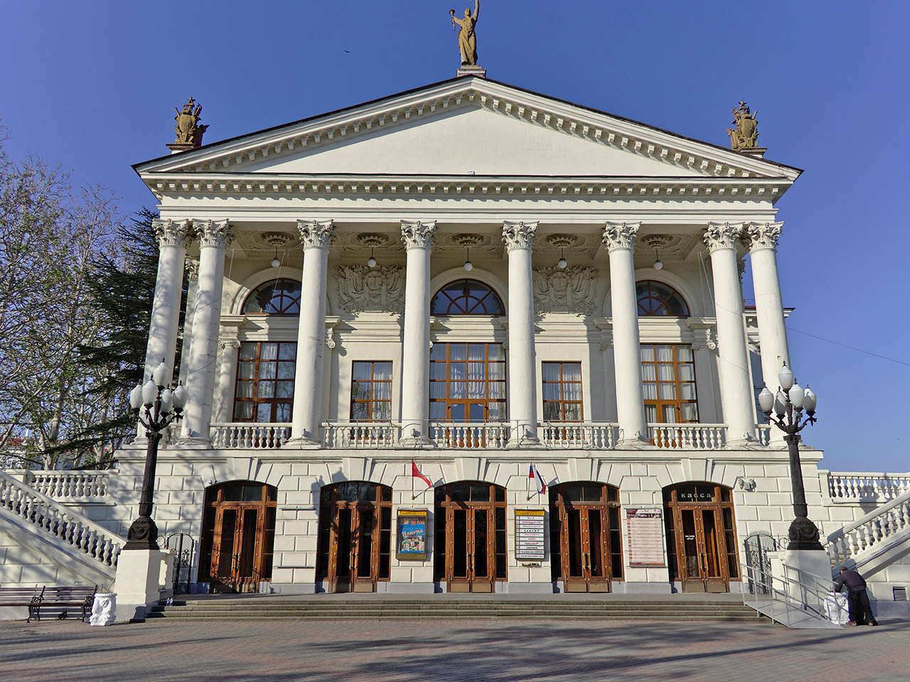 театр луначарского зал