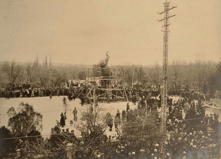 Памятник Свободы. Открытие. 1921