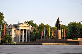 Площадь Ленина (Симферополь)