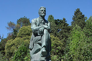 Памятник Чехову (Ялта)