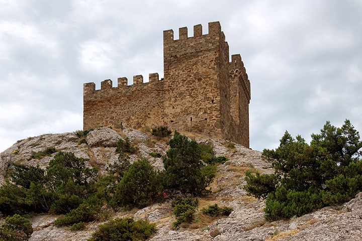 Консульский замок (Судакская крепость)