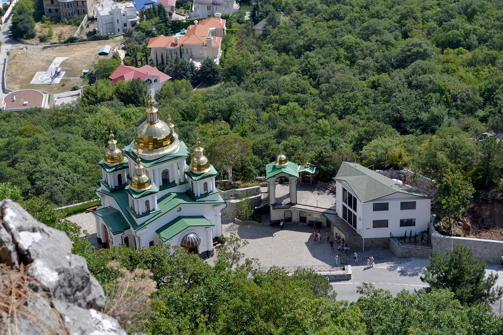 Храм Архистратига Михаила (Ореанда) — путеводитель по отдыху в Крыму