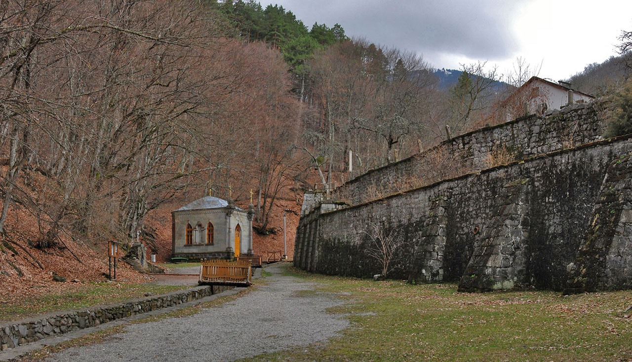 Косьмо-Дамиановский монастырь (Алушта) — путеводитель по отдыху в Крыму