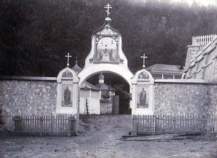 Космо-Дамиановский монастырь