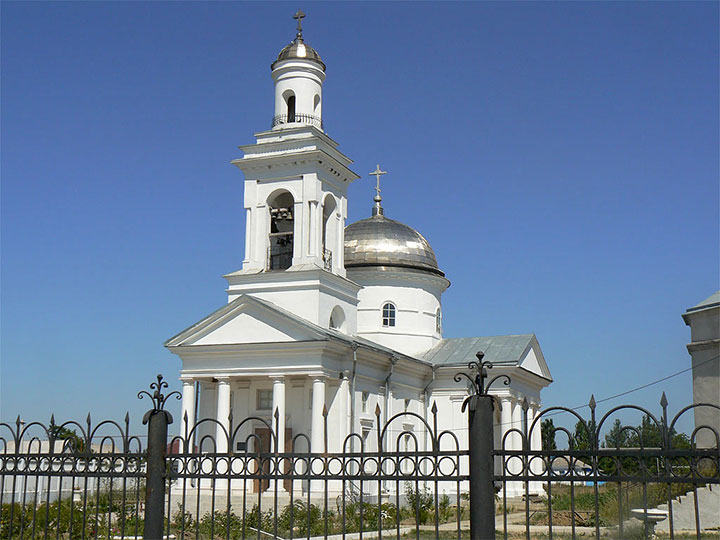 Скорбященская церковь (Насыпное)