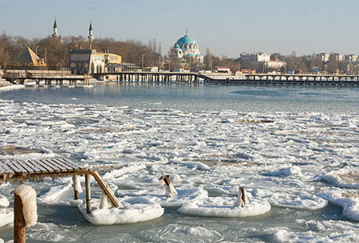 Евпатория зимой храм